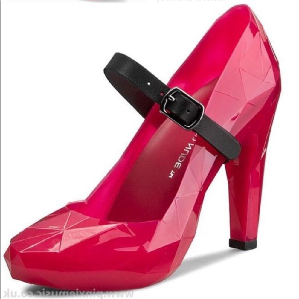 ❤️Geometric Ruby Red Pumps, United Nude 6.5 / 6
